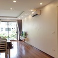 Cho thuê căn hộ dịch vụ tại Âu Cơ, Tây Hồ, 70m2, 1PN, ban công, đầy đủ nội thất mới hiện đại