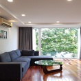 Cho thuê căn hộ dịch vụ tại Yên Phụ, Tây Hồ, 110m2, 2PN, view hồ, đầy đủ nội thất mới hiện đại