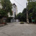 Cho thuê nhà Riêng đường Hoàng Quốc Việt, DT 80m2, nhà 5 tầng Oto đỗ cửa.