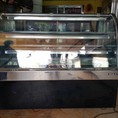 Tủ bánh kem kính cong 3 tầng hiệu Berjaya dài 1,8m mới 95%