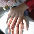 Nhẫn cưới truyền thống Xu hướng nhẫn cưới đơn giản vượt thời gian