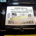 Subbase nhựa Honeywell Q7800A1005 Cty Thiết Bị Điện Số 1