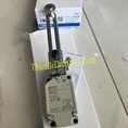 WL01H12 Công tắc hành trình Omron Cty Thiết Bị Điện Số 1