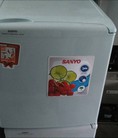 Thanh lý tủ lạnh mini Sanyo SR 50KR, 50l mới 99%