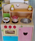 Đồ chơi cho bé gái Nhà búp bê và các dụng cụ nhà bếp