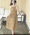 Đầm voan hoa đẹp như hình Phong Quân