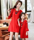 Đầm mẹ bé tay loe kèm dây cổ ngọc trai MB019
