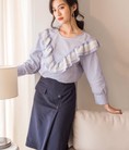 Áo sọc nhún bèo viền ren.