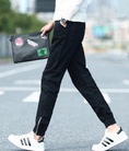 Quần jogger nam khóa gấu