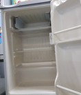 Tủ lạnh Sanyo 90 lít, ngăn rộng, mát lạnh nhanh, chạy êm, 1 cửa, ít hao điện,