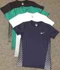 Áo cổ tròn lỗ kim Nike