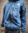Áo gió nam Adidas 2 lớp nhẹ nhàng mịn màng