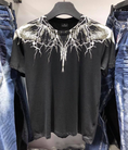 Áo thun nam đen in hình cánh chim sét trên vai AT0001