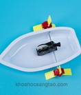 Đồ chơi thuyền nhựa lắp ráp hai chân vịt