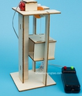 Thang máy gỗ tự chế