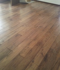 Hình ảnh: Sàn gỗ óc chó solid
