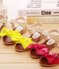 Hình ảnh: Xinh lung linh với Sandal bé gái quai ngang đính nơ