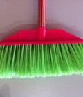 Hình ảnh: Bán Cán chổi gỗ dài 1,2m bọc màng nhựa, tiện ren 1 đâu , 1 đầu gắn móc treo