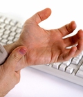Hình ảnh: Gối kê cổ tay tránh đau mỏi, Sản phẩm hữu ích cho dân văn phòng