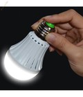 Hình ảnh: Đèn led Bulb tích điện. Xua tan nổi lo mất điện
