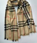 Hình ảnh: Khăn quàng cổ burberry