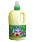 Hình ảnh: Nước tẩy vết ố bẩn quần áo màu Rocket 2000ml Nhật