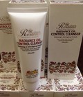 Hình ảnh: Sửa Rửa Mặt Trắng Da Rosanna Radiance Oil Control Cleanser 100g