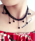 Hình ảnh: Vòng choker, dây chuyền hình tim cực điệu, khuyên tai ngọc trai sang choảnh