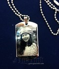 Hình ảnh: Mặt thẻ bài dogtag khắc hình ảnh theo yêu cầu chỉ có tại Quà Xinh