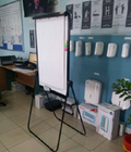 Hình ảnh: Bảng Flipchart silicon FB66 (70x100) chân gấp chữ U