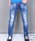 Hình ảnh: Quần jeans rách cá tính, sành điệu cho cuối tuần dạo phố