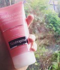 Hình ảnh: Sữa rửa mặt neutrogena bưởi hồng