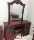 Hình ảnh: Bàn phấn trang điểm kiểu dáng cổ điển