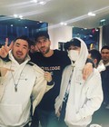 Hình ảnh: Áo chui đầu có nón PEACEMINUSONE HOODIE dành cho cả nam và nữ.