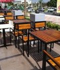 Hình ảnh: Bộ bàn ghế cafe gỗ chân sắt sơn tĩnh điện tai TP HCM
