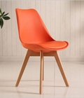 Hình ảnh: Ghế nhựa chân gỗ trụ Eames MKC-J05