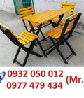 Hình ảnh: Bàn ghế gỗ xếp quán ăn