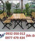 Hình ảnh: Bàn ghế gỗ xếp chân sắt thanh lí