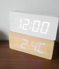Hình ảnh: Đồng hồ LED gỗ để bàn chữ nhật cỡ to 