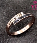 Hình ảnh: Nhẫn Titan Nửa Sơn Đen Nửa La Mã
