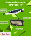 Hình ảnh: Đèn Led năng lượng mặt trời 10W, thế hệ đèn công nghệ ưu việt