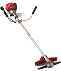 Hình ảnh: Máy cắt cỏ Honda BC35 GX35 cắt được tất cả các loại địa hình đồi núi, ruộng bậc thang, vườn cây,...