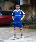 Hình ảnh: Bộ thể thao Chelsea dành cho các bé.
