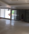 Hình ảnh: Văn phòng tầng 1 Hoàng Hoa Thám Ba Đình 117m2
