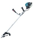 Hình ảnh: Máy cắt cỏ 2 thì cầm tay Makita 2500U sử dụng trên mọi địa hình