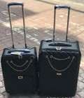 Hình ảnh: Vali kéo Chanel xích giá rẻ với mọi nhà