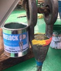 Hình ảnh: Đổ keo cho socket cốc cáp thép