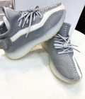 Hình ảnh: Giày thể thao nữ màu xám viền bên sọc trắng Mã 0017