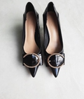 Hình ảnh: Giày cao gót 5P mũi nhọn đen bóng phối nơ khóa chữ C Mã 8706 515