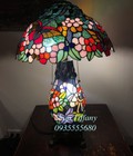 Hình ảnh: Đèn Tiffany hai thân hoa bướm.